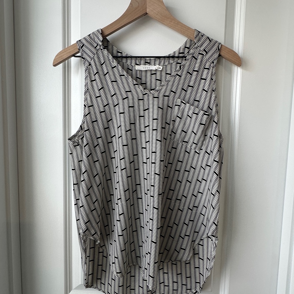 Black and White Patterned Sleeveless Top